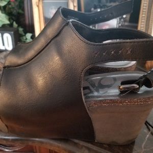 OTBT Black leather wedge shoes, size 9